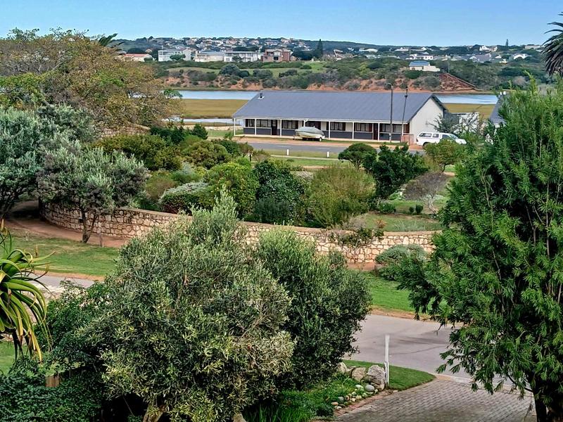 4 Bedroom Property for Sale in Stilbaai East Western Cape